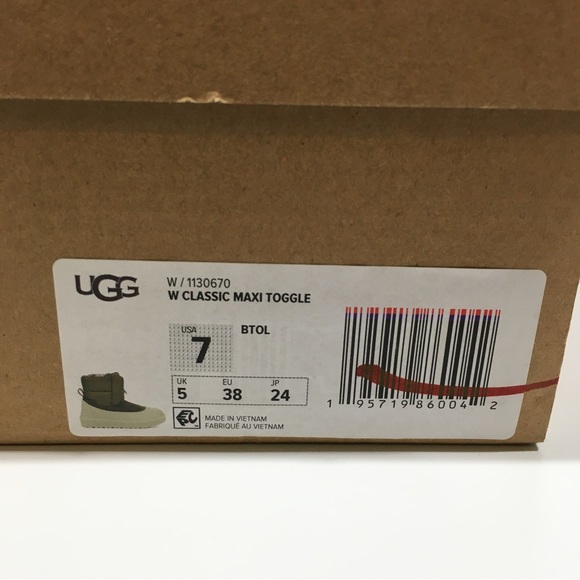 UGG CLASSIC MAXI TOGGLE BOOTS -REMOVABLE GALOSH -BURNT OLIVE GREEN -US 7 -NEW - Picture 12 of 12